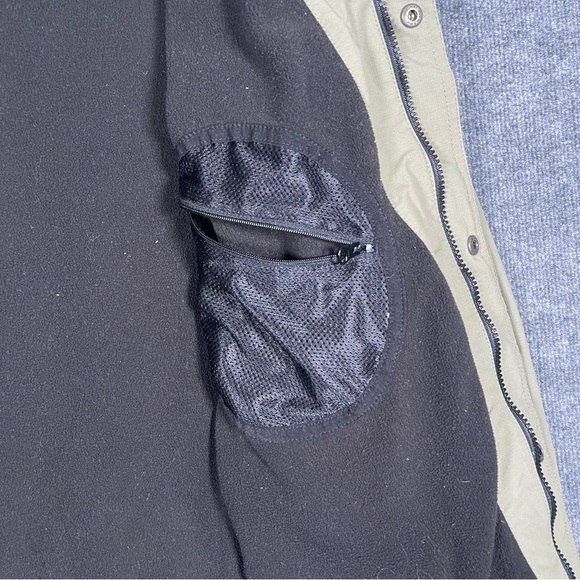 Eddie Bauer Men’s Medium Green/ Tan Fleece Lined Jacket Active Hiking Gorpcore - Picture 6 of 16